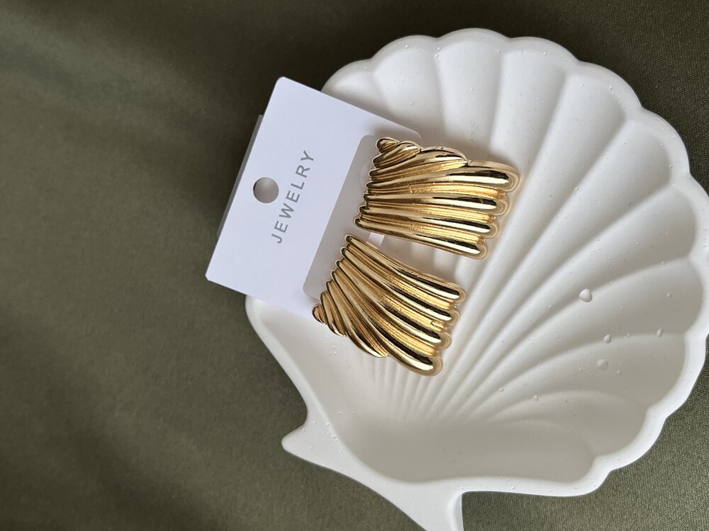 Marka plaka gold küpe
