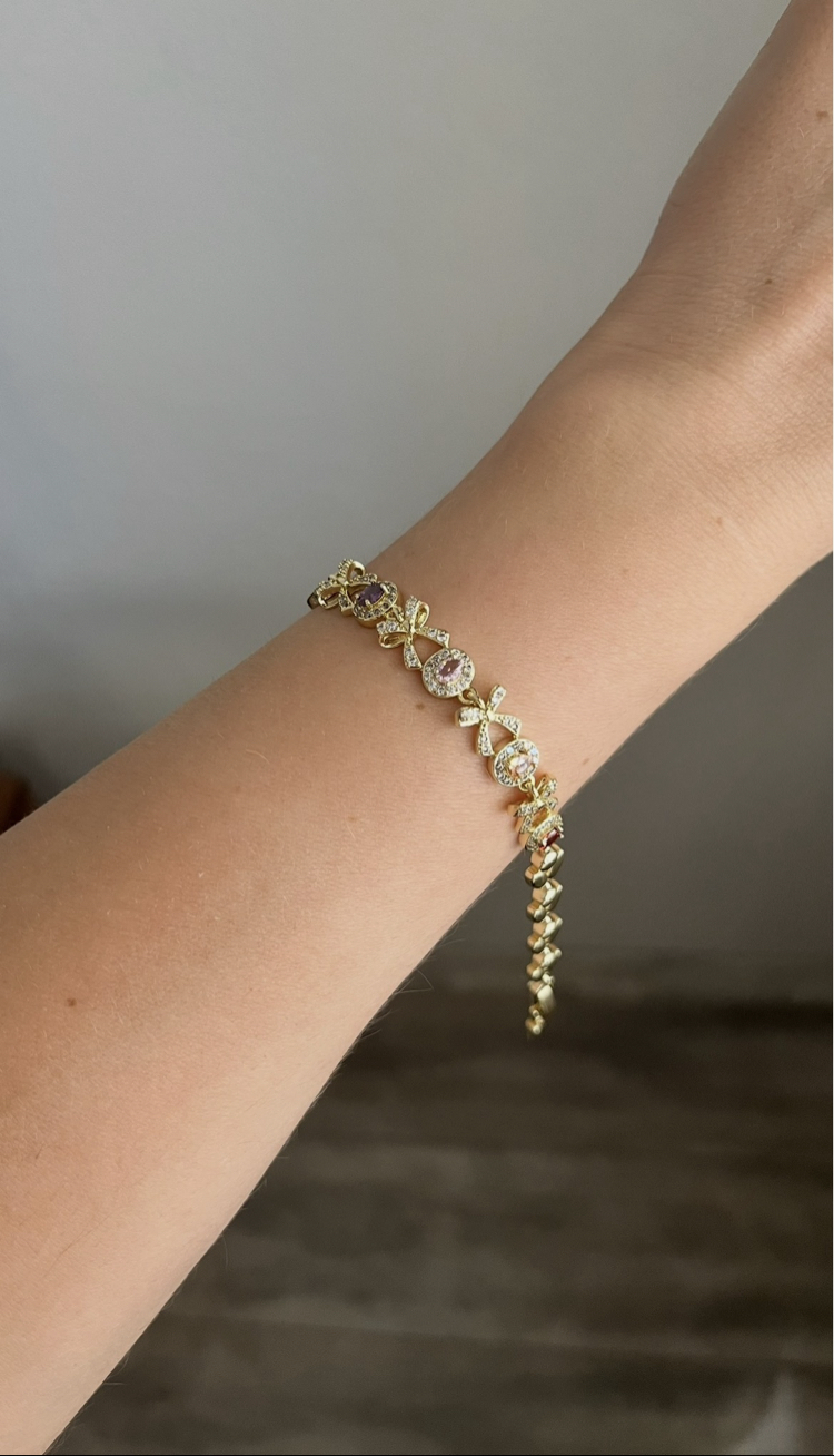 Renkli taşlı fiyonk model 14k gold rengi bileklik