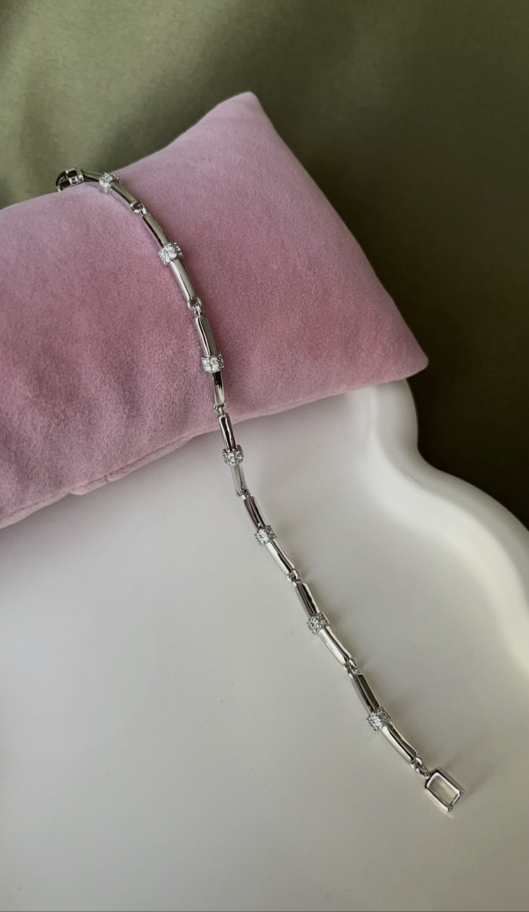 Silver zirkon taşlı bileklik