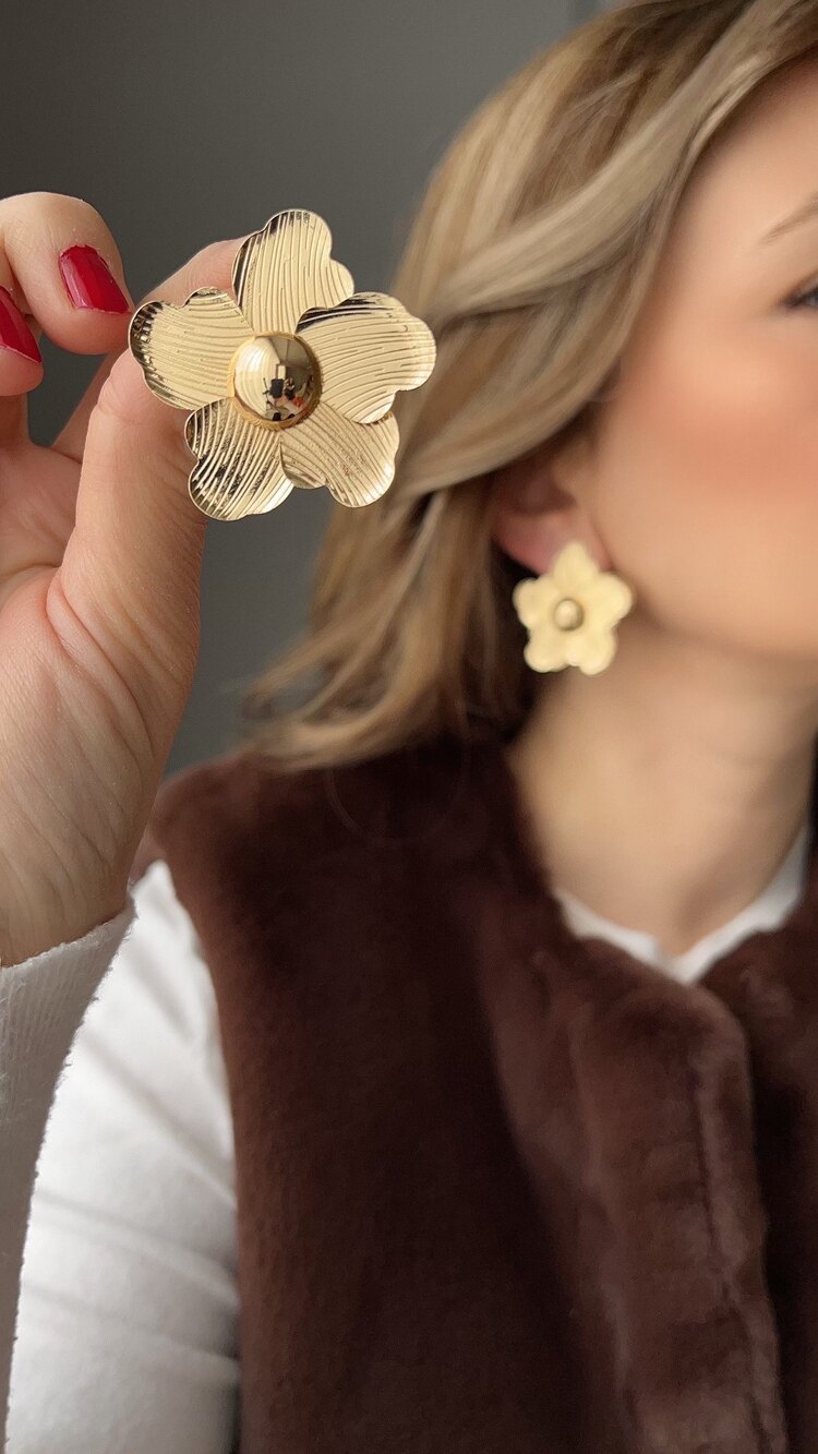 Gold çiçek küpe
