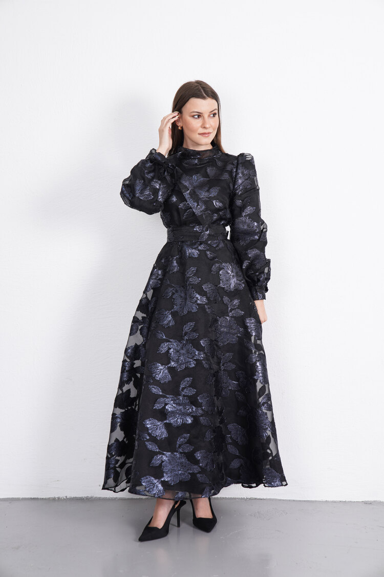 Brokar Dress