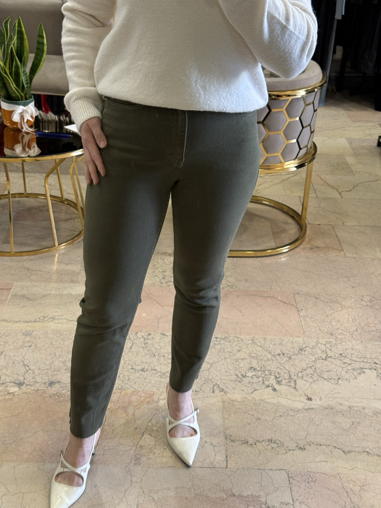 Yeşil kesik paça Jean