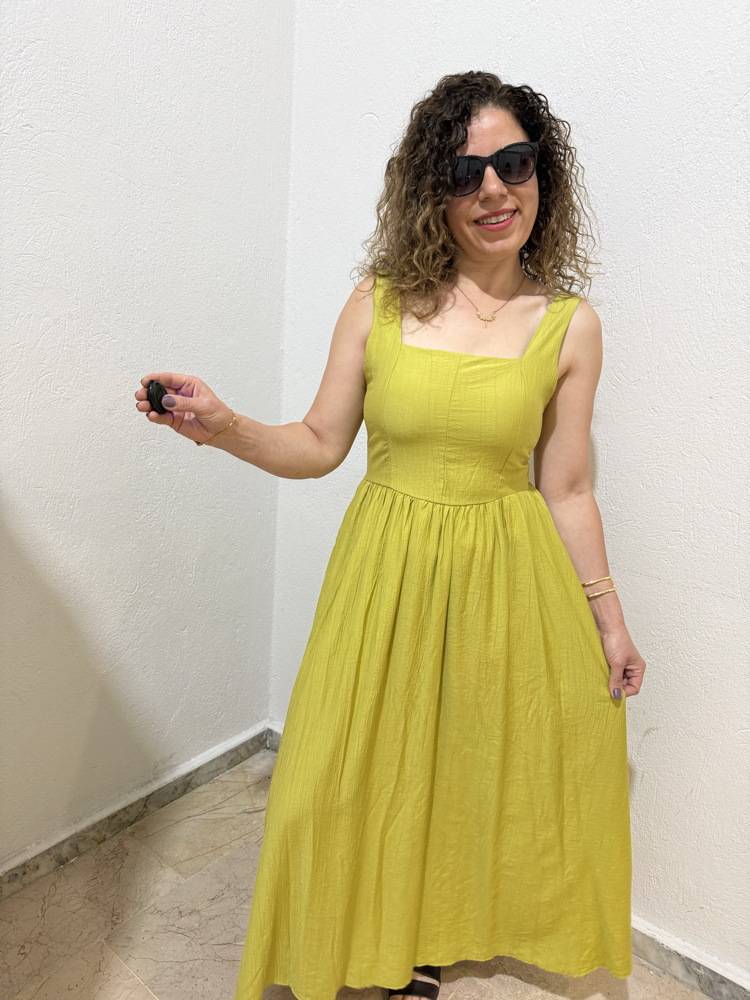 Yeşil kalın askılı elbise