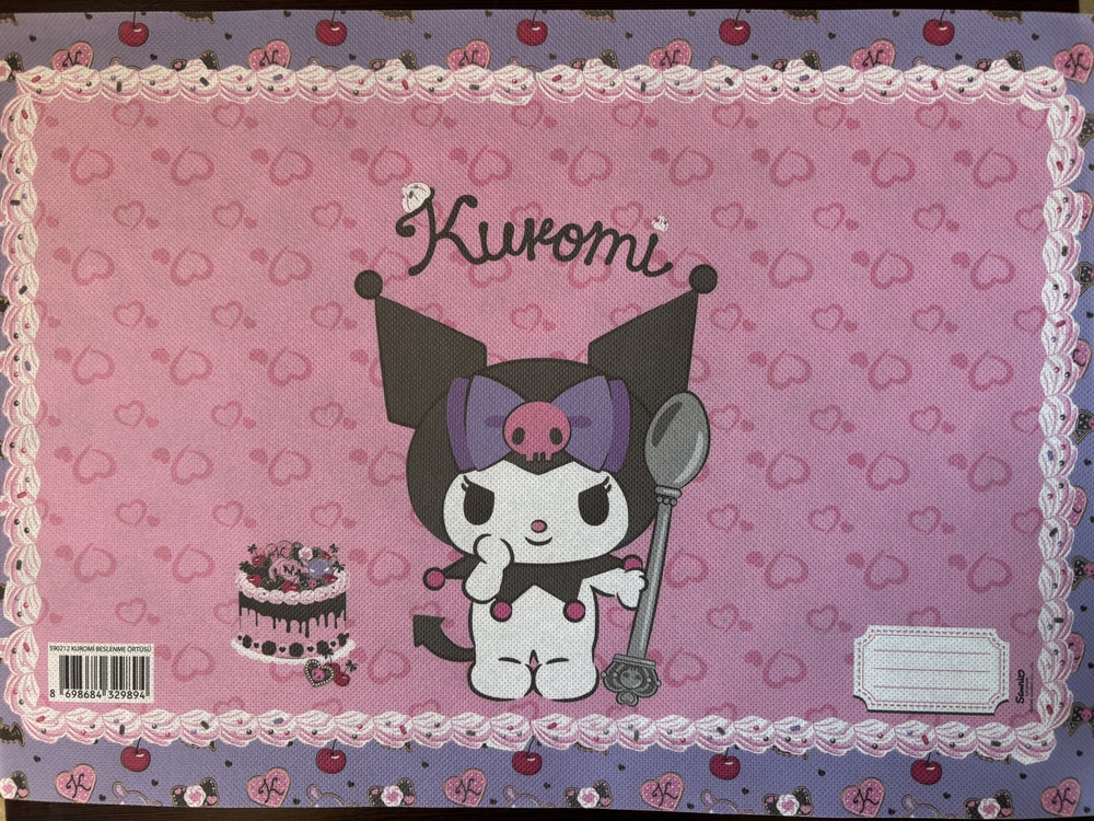 Kuromi beslenme örtüsü