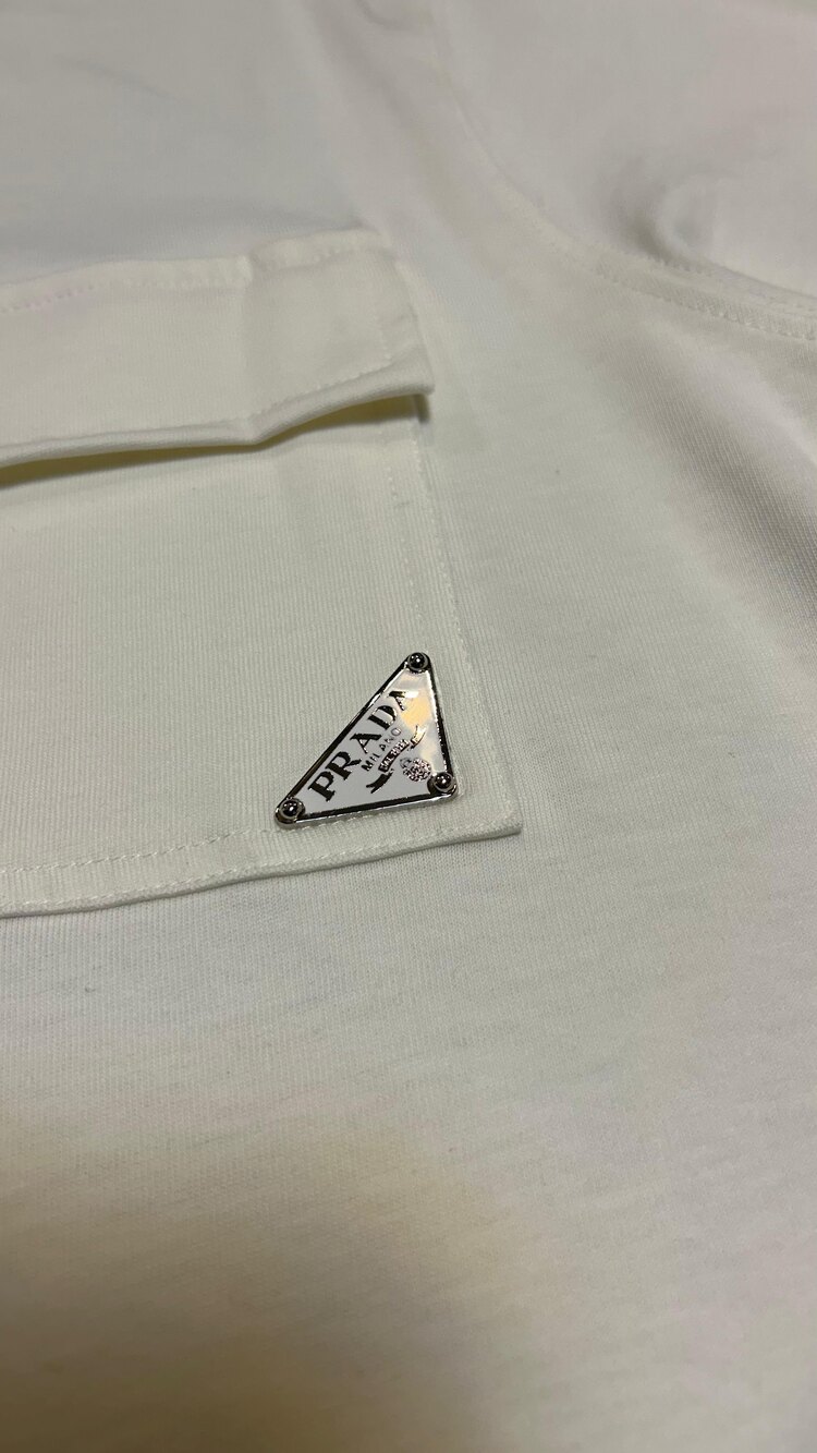Prada Premium Cep Detaylı T-shirt