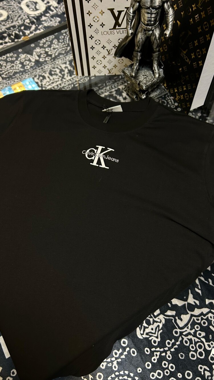 Calvin Klein T-shirt