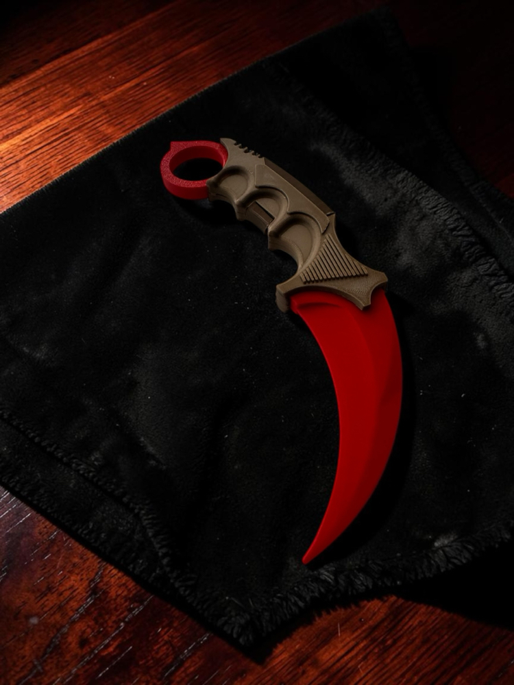 Oyuncak karambit