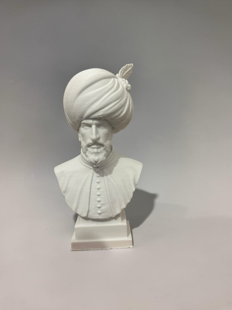 Kanuni sultan Süleyman büst