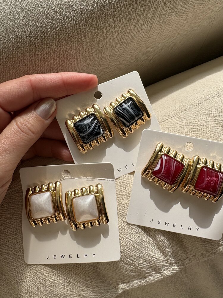 Marka model Zara kare küpe 0092766