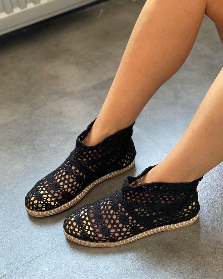 Siyah Renk Kısa Dantel Bot Espadril 