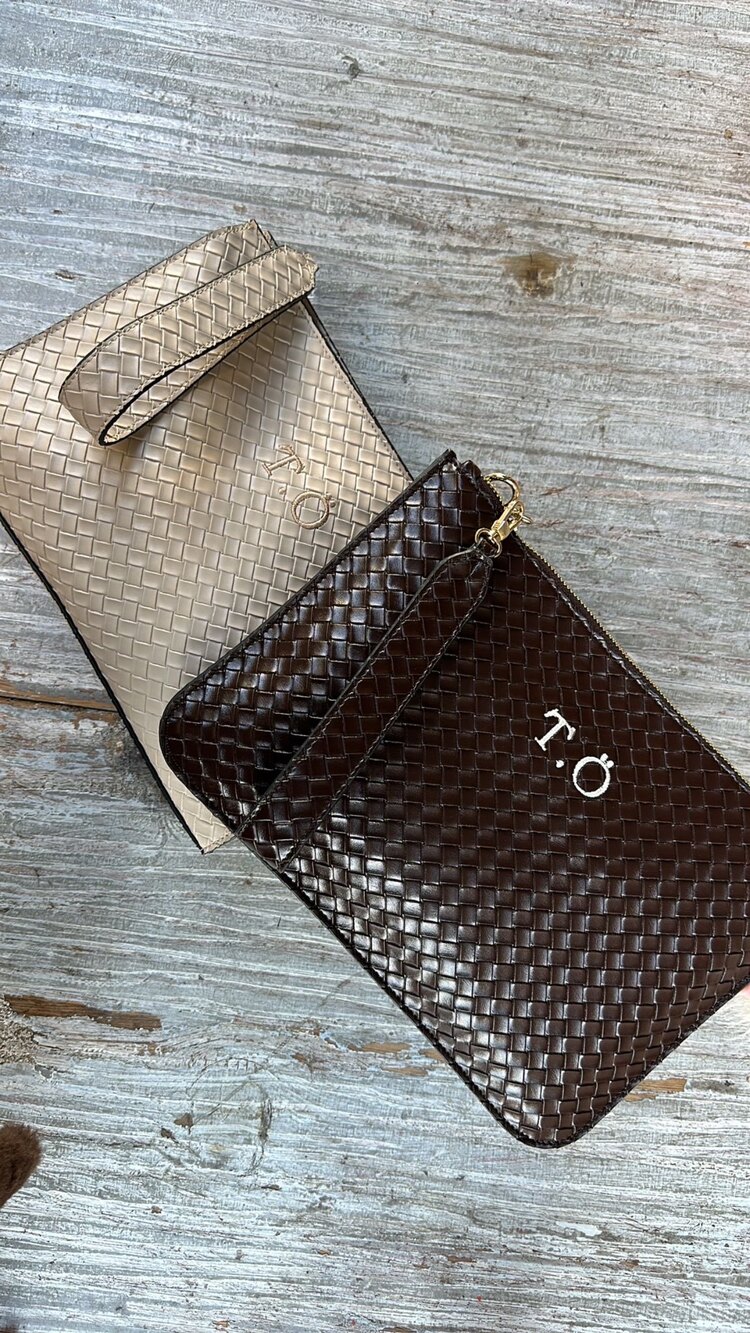 Aria Leather Clutch