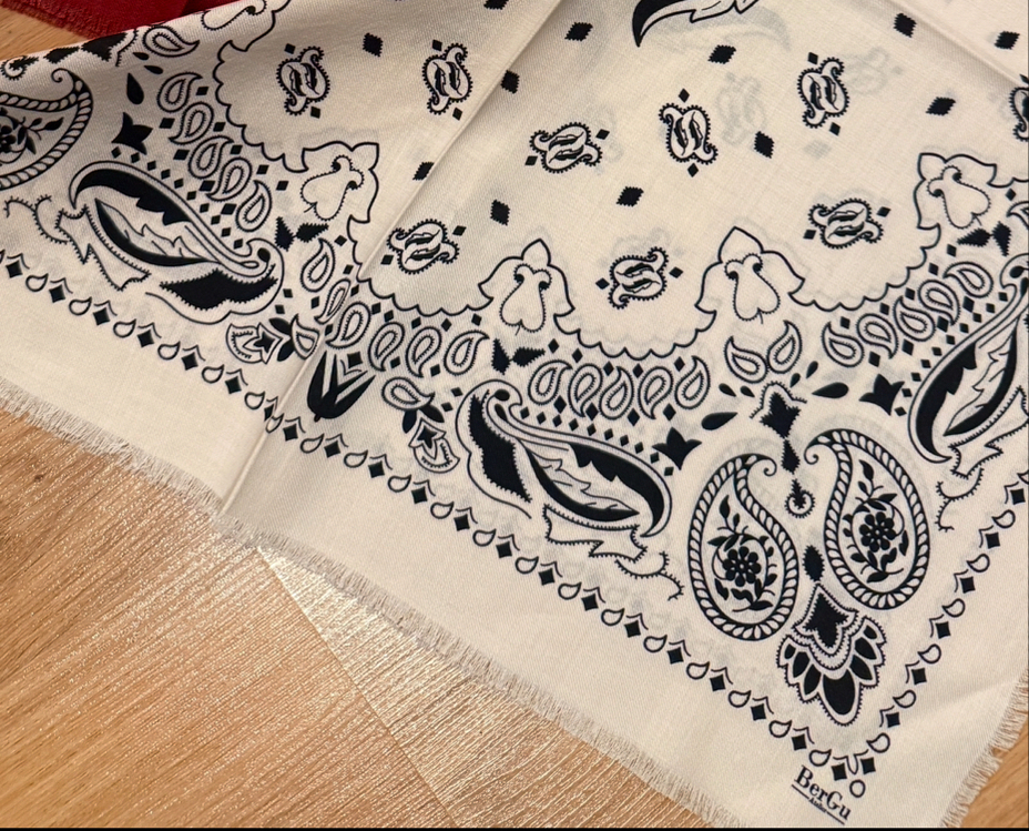 BerGu Beyaz Şal Bandana