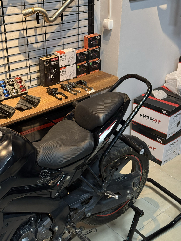 BENELLİ 125 S ARKA STUNT DEMİRİ SİYAH