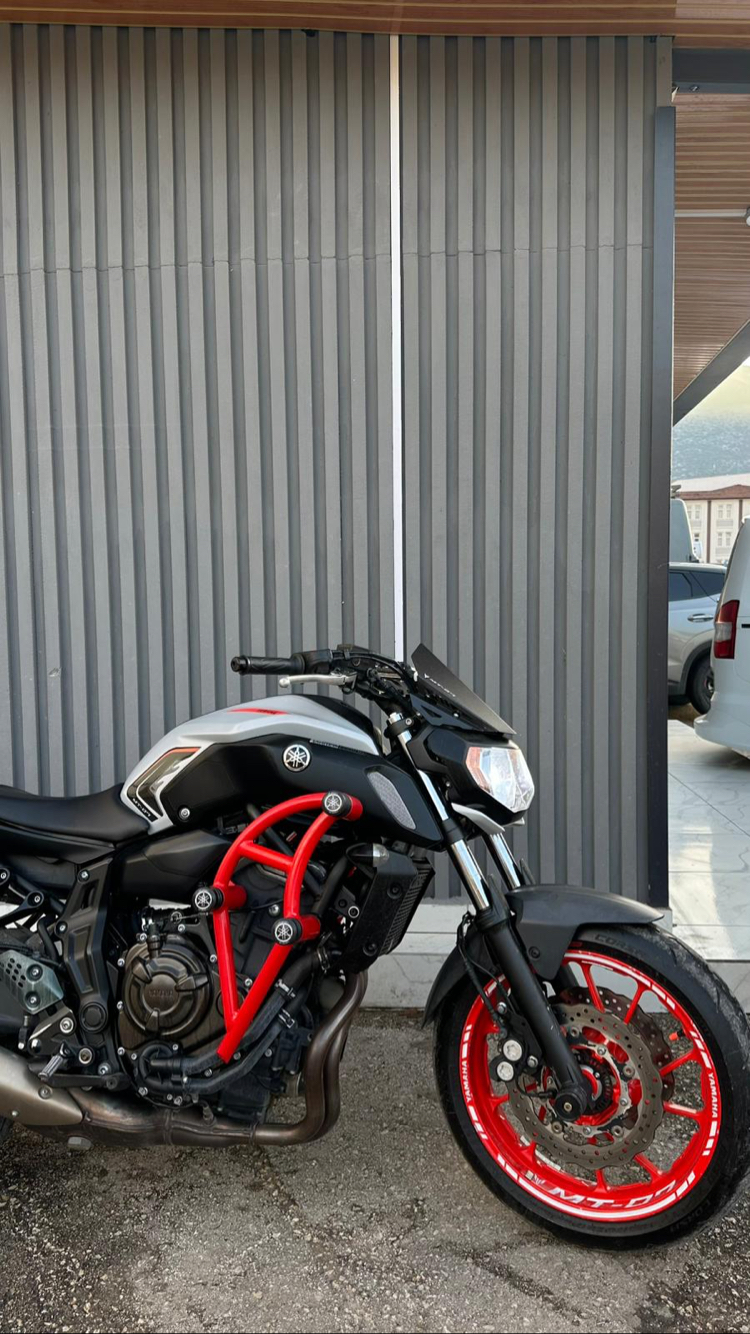 YAMAHA MT 07 KORUMA DEMİRİ 