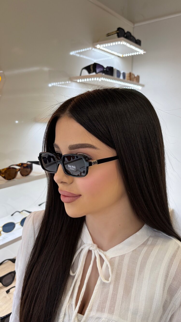 Miu Miu siyah gözlük