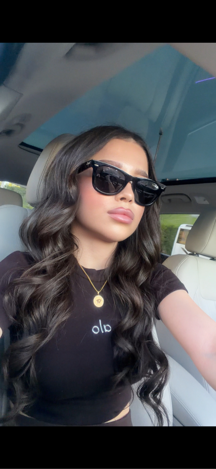 Ray-Ban eğik cam güneş gözlüğü