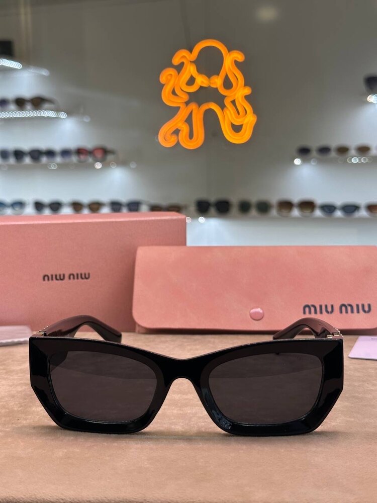 Siyah Miu Miu Gözlük