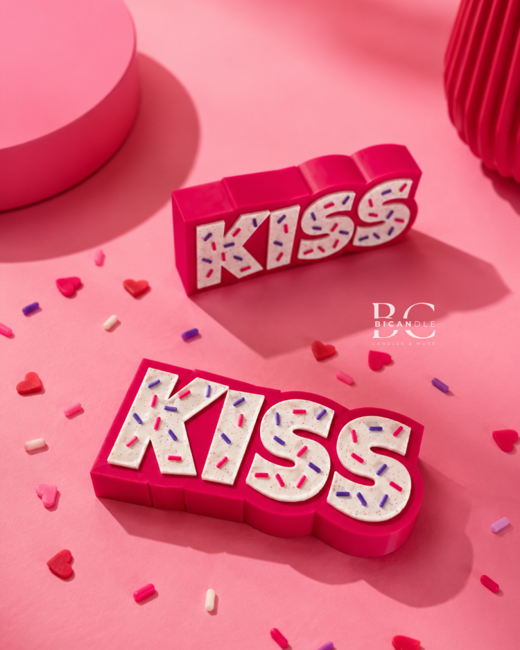 "KISS" Yazı Dekoru