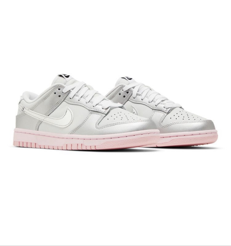 Nike Dunk Low LX ‘ Photon Dust Pink Foam ‘