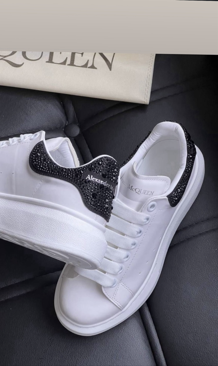Alexander McQueen Beyaz - Siyah Taşlı 