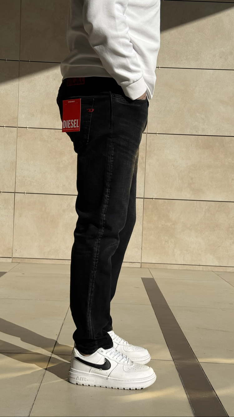DIESEL BLACK PREMIUM JEANS 