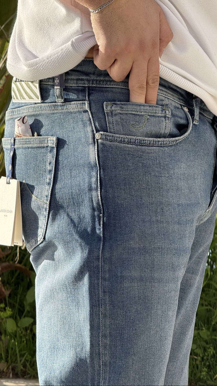 JACOB COHEN BLUE ITHAL JEANS