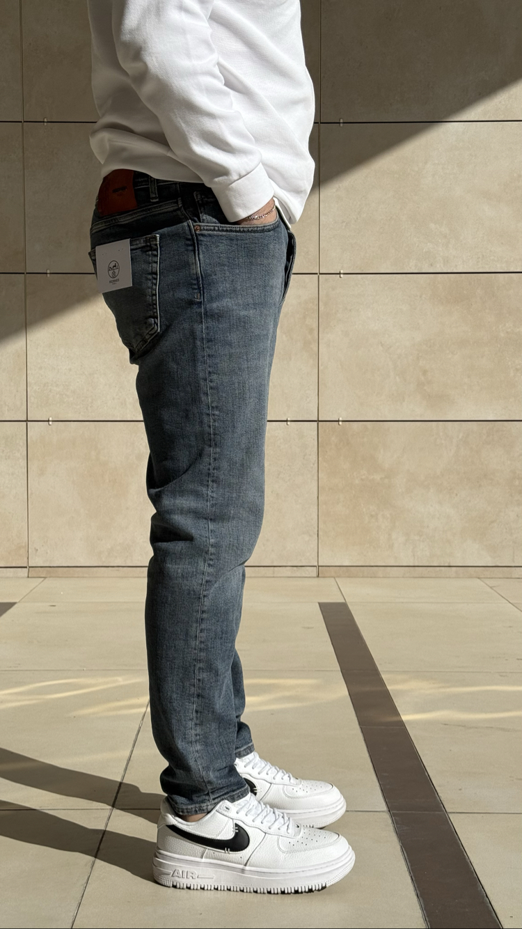 HERMES GLACIER BLUE PREMIUM JEANS 