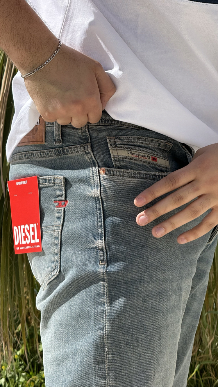 DIESEL NORDIC BLUE WASH JEANS