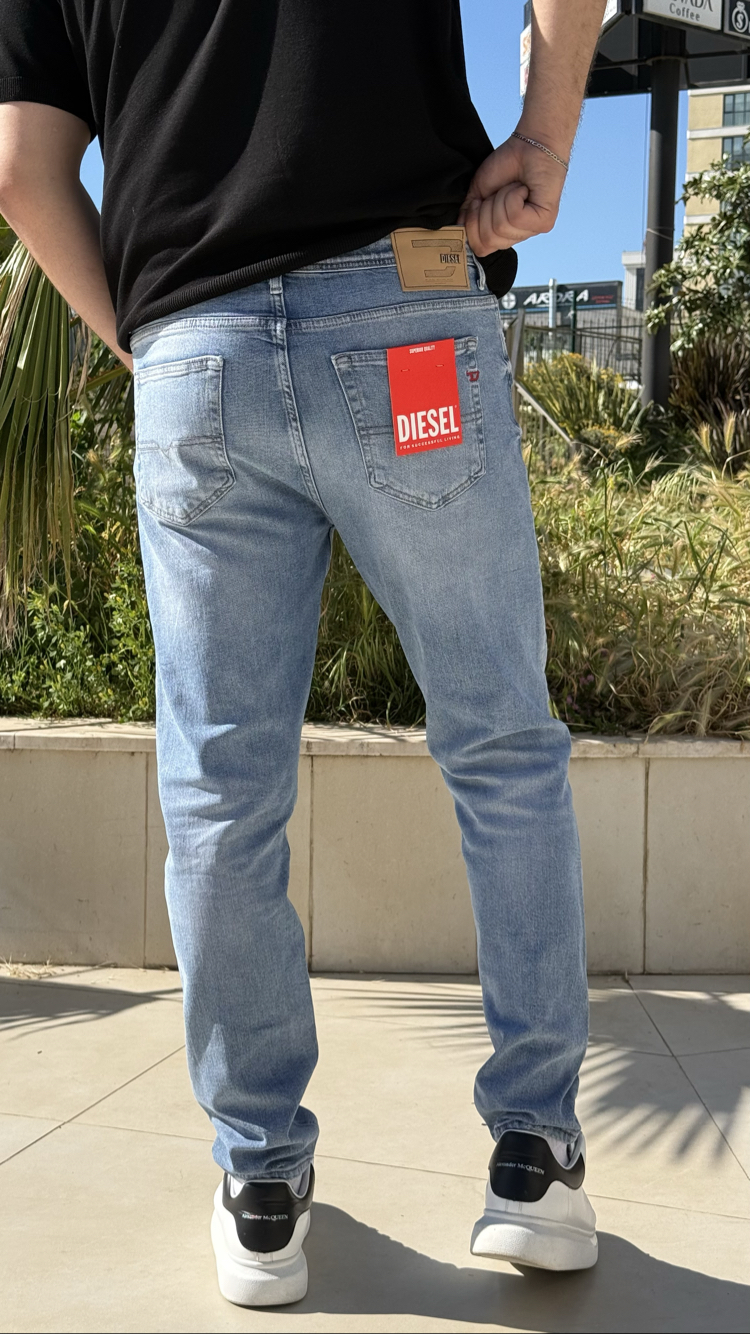 DIESEL LIGHTBLUE JEANS