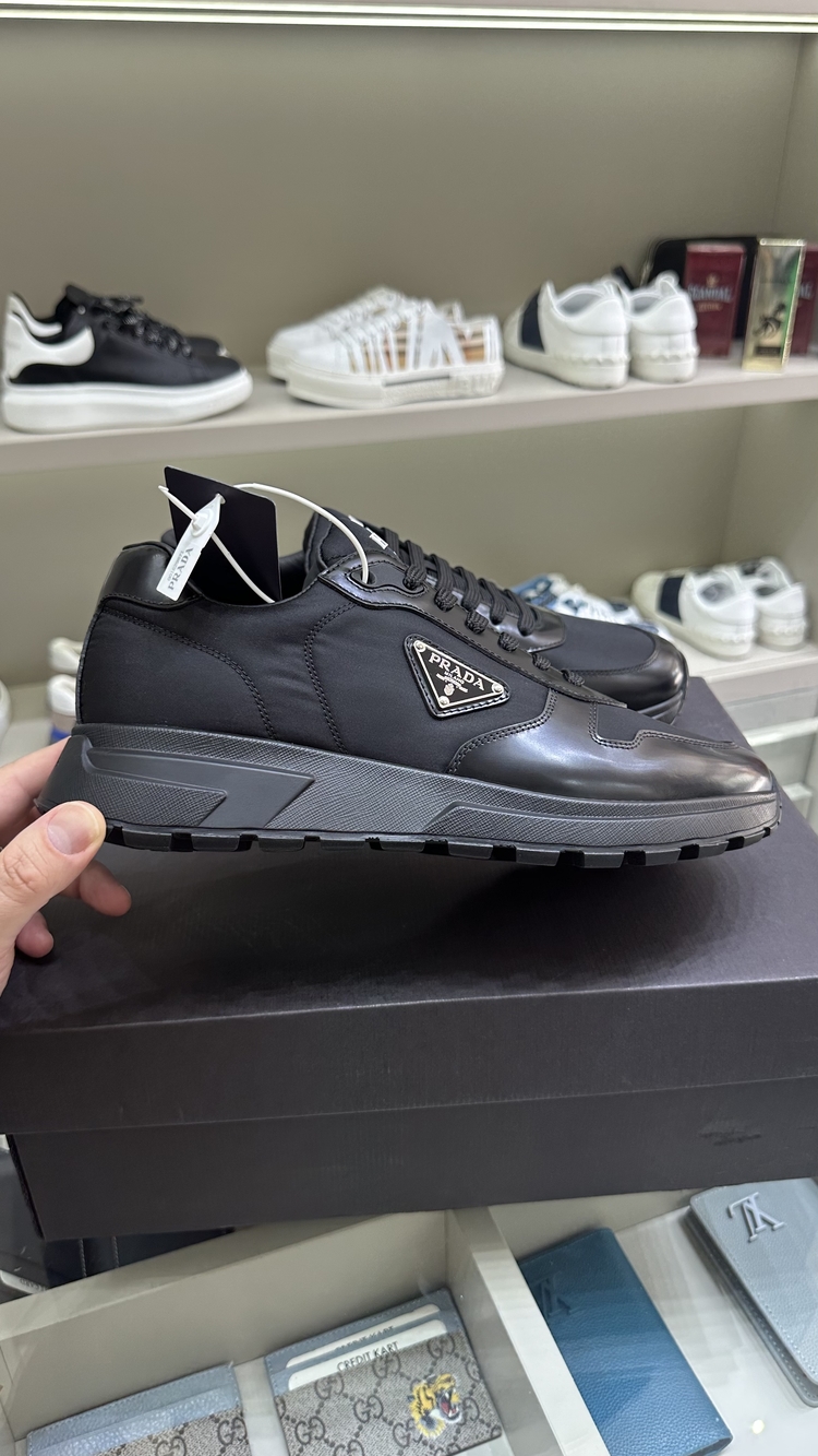 PRADA