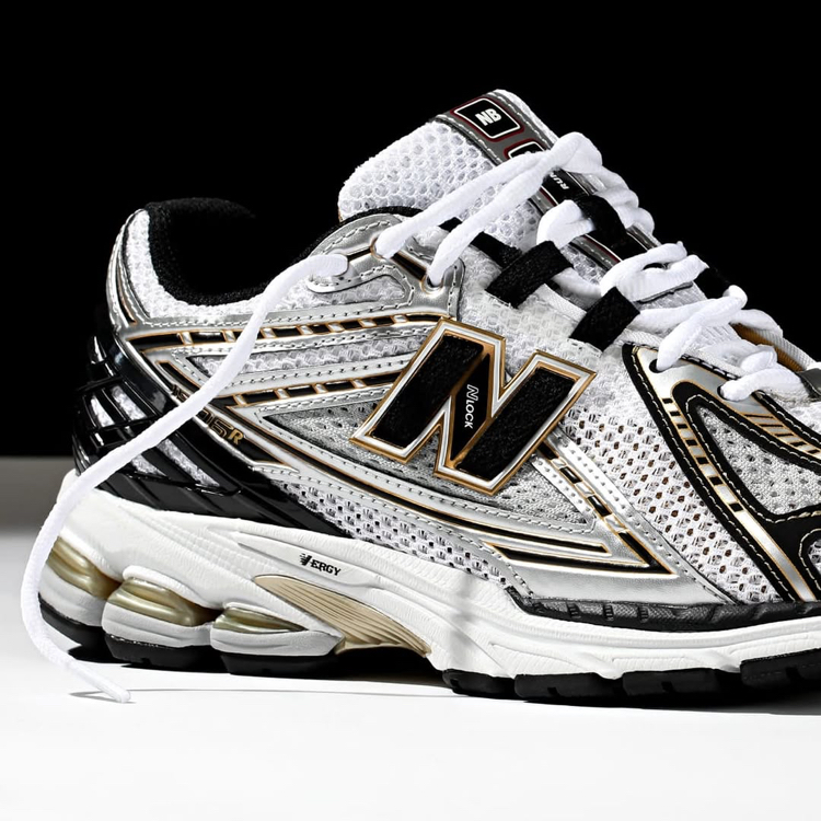 New Balance 1906R