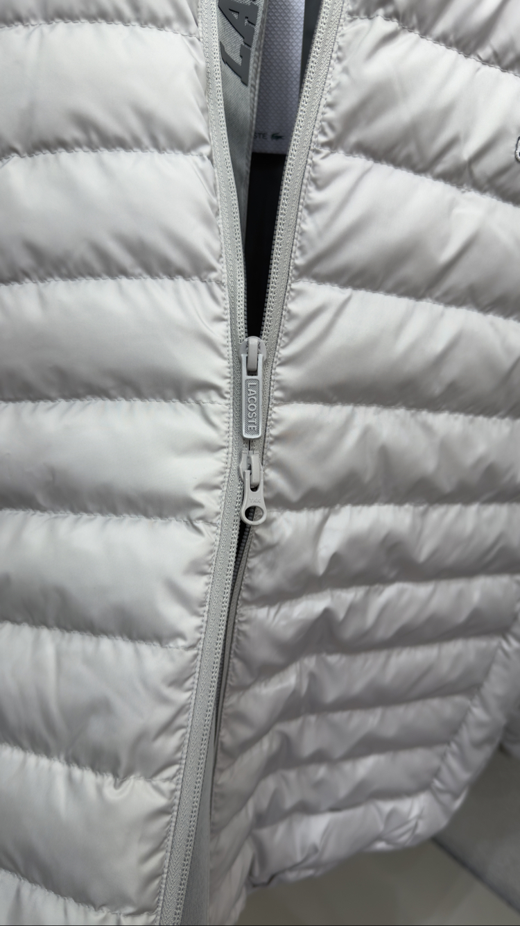 Lacoste Mont