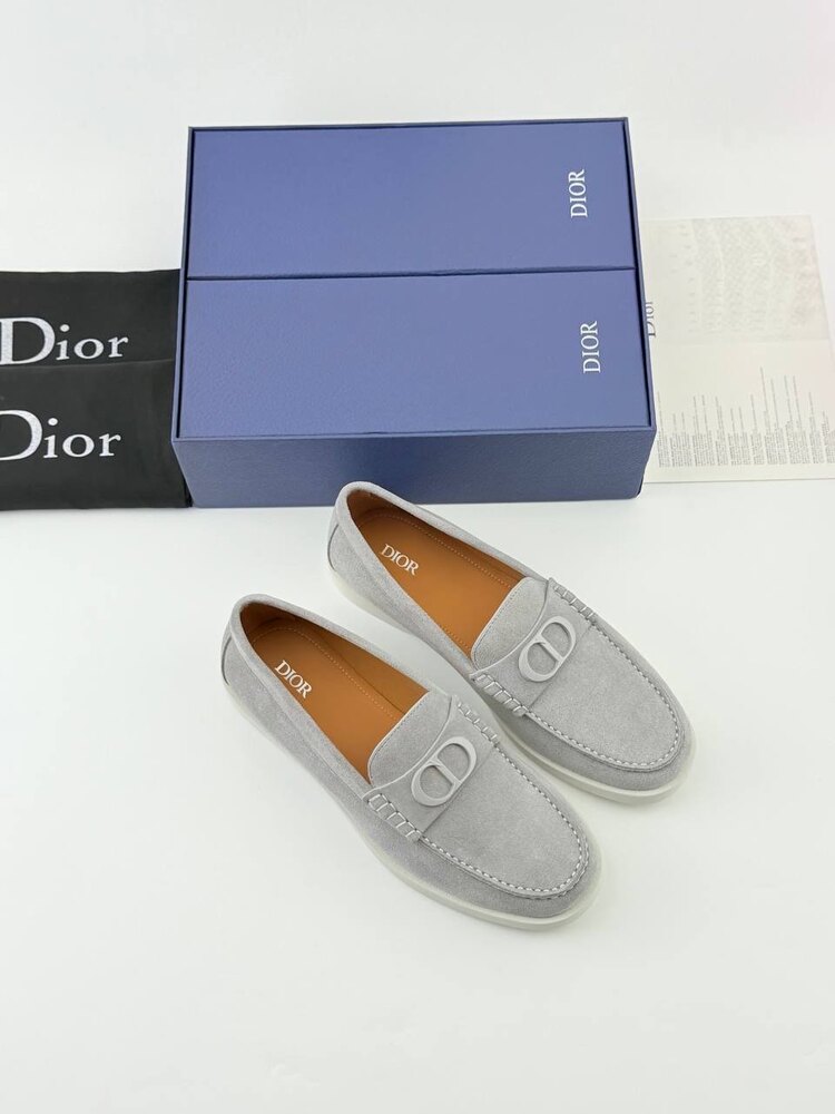 DİOR
