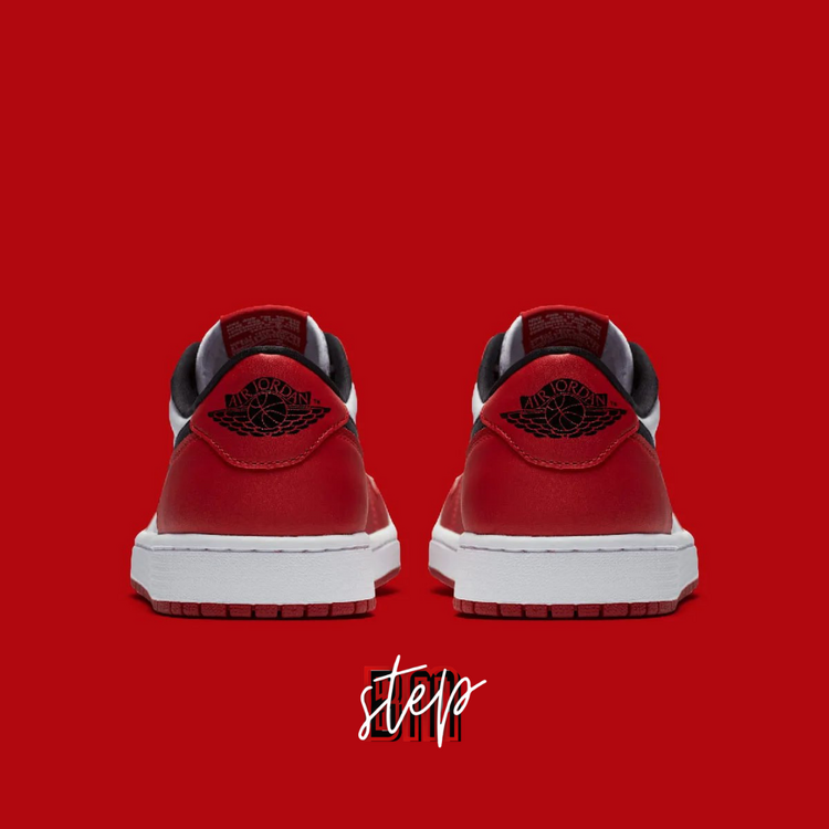 Air Jordan 1 Low OG “Chicago” 2025