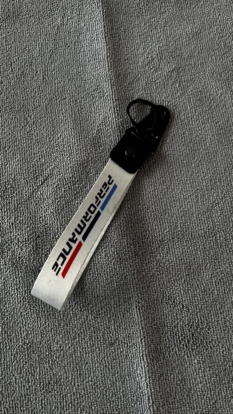 BMW PERFORMANCE ANAHTARLIK