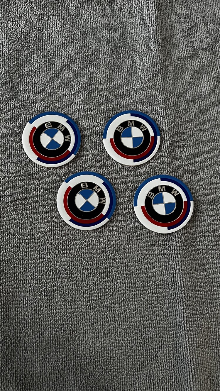 BMW JANT GÖBEĞİ YAPIŞTIRMA