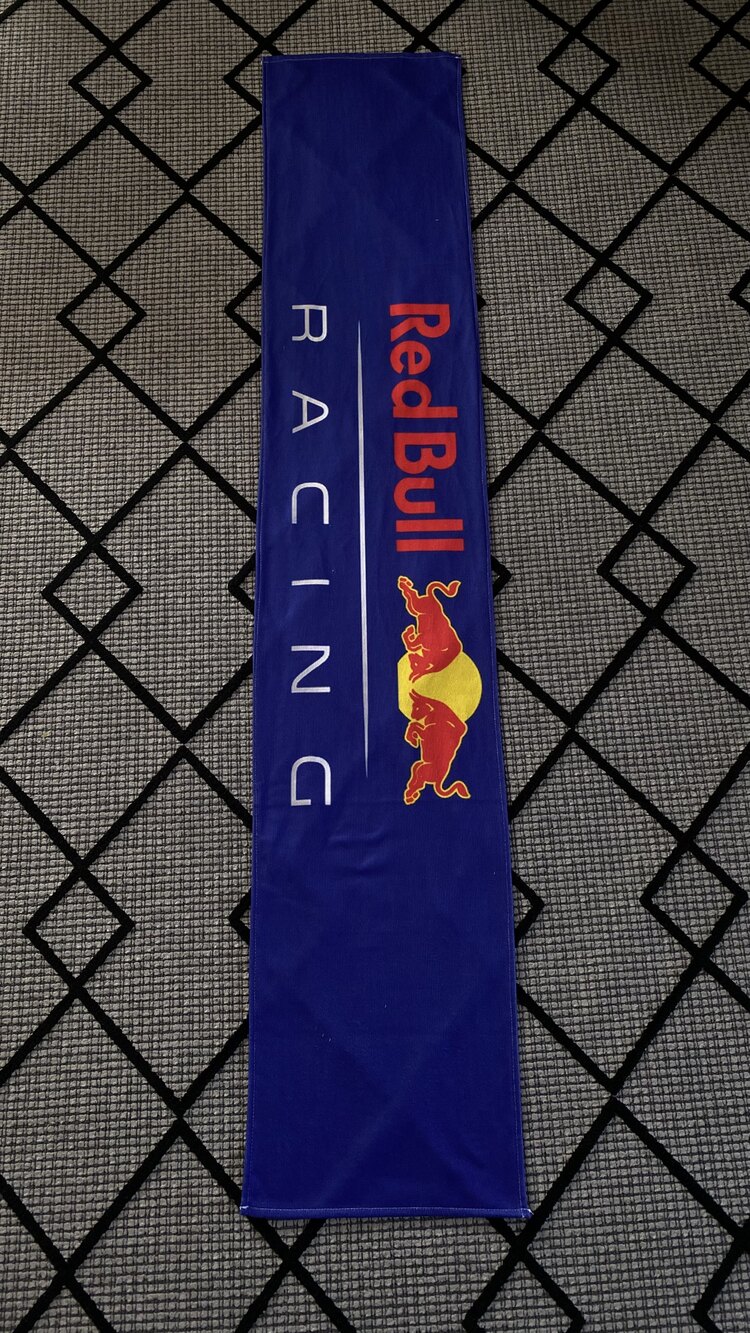Redbull torpido havlusu