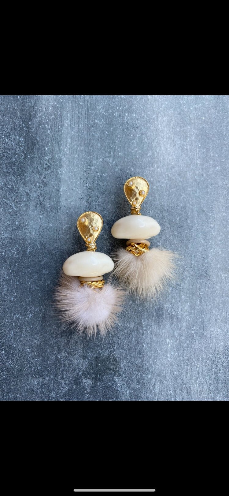By Bulik Tasarım Cream Pearl Plush Esrrings