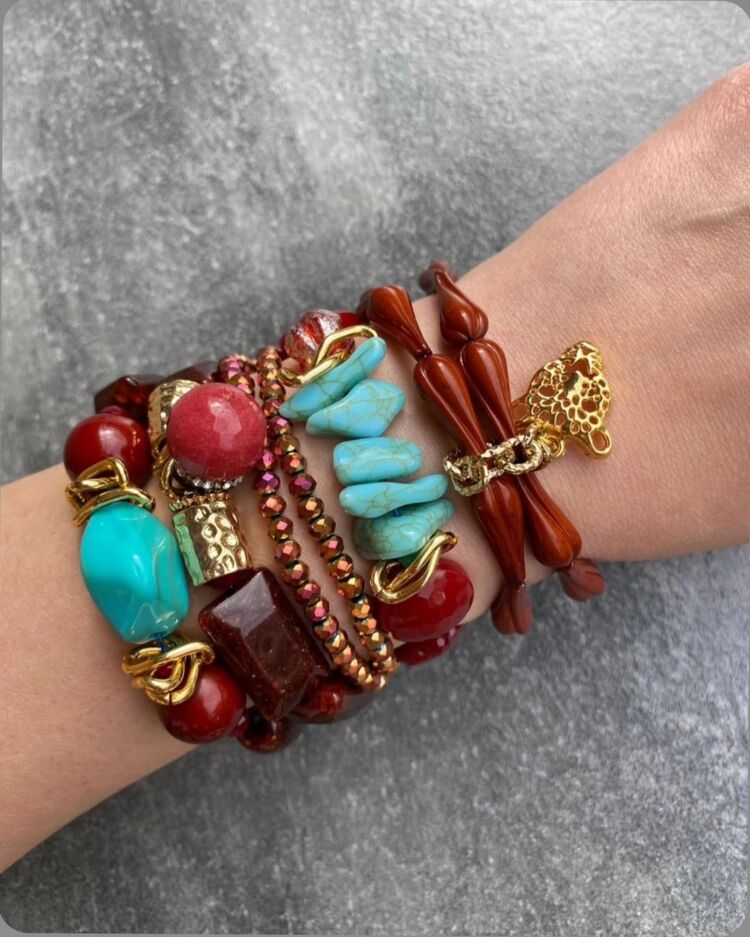 Tile and Turquoise Bileklikler