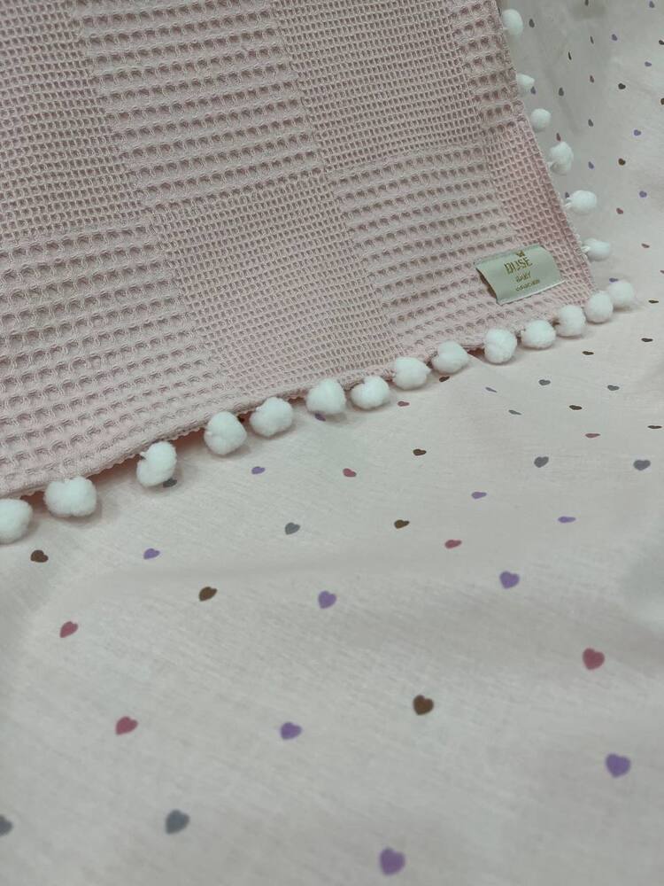 Pembe Kalp Desenli Poplin Kumaş Çok Amaçlı Bebek Battaniyesi