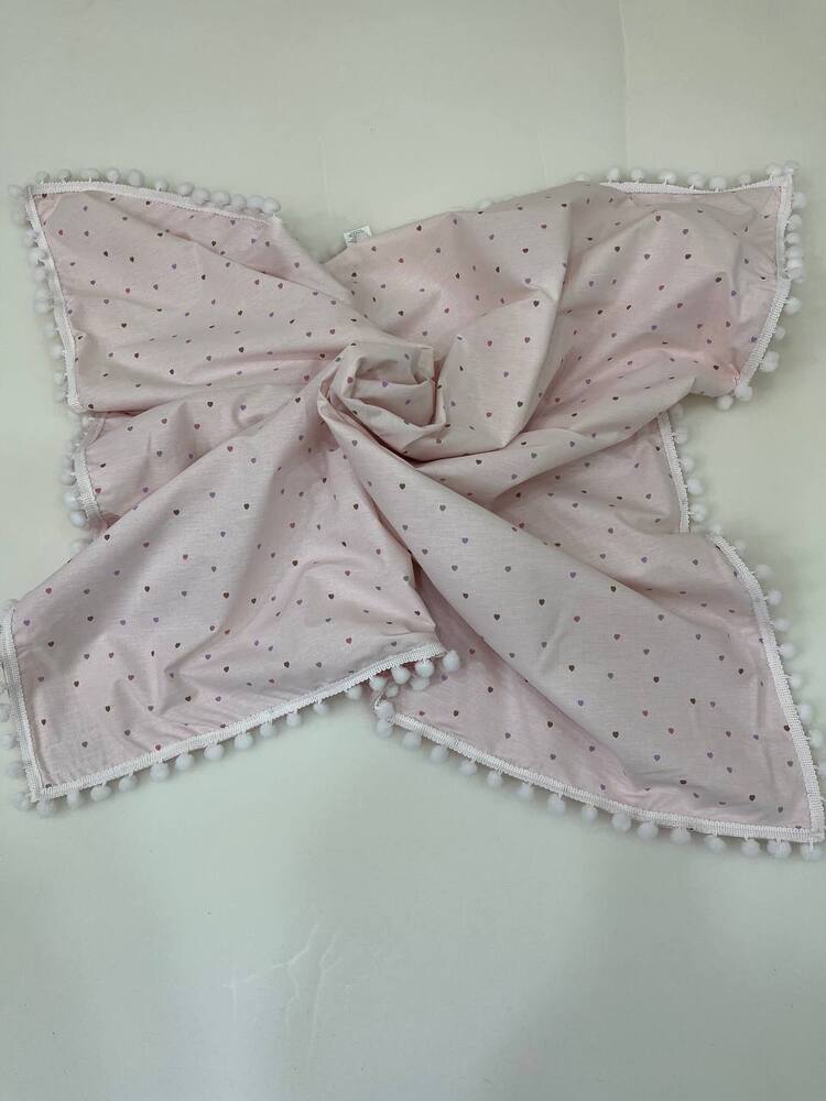 Pembe Kalp Desenli Poplin Kumaş Çok Amaçlı Bebek Battaniyesi