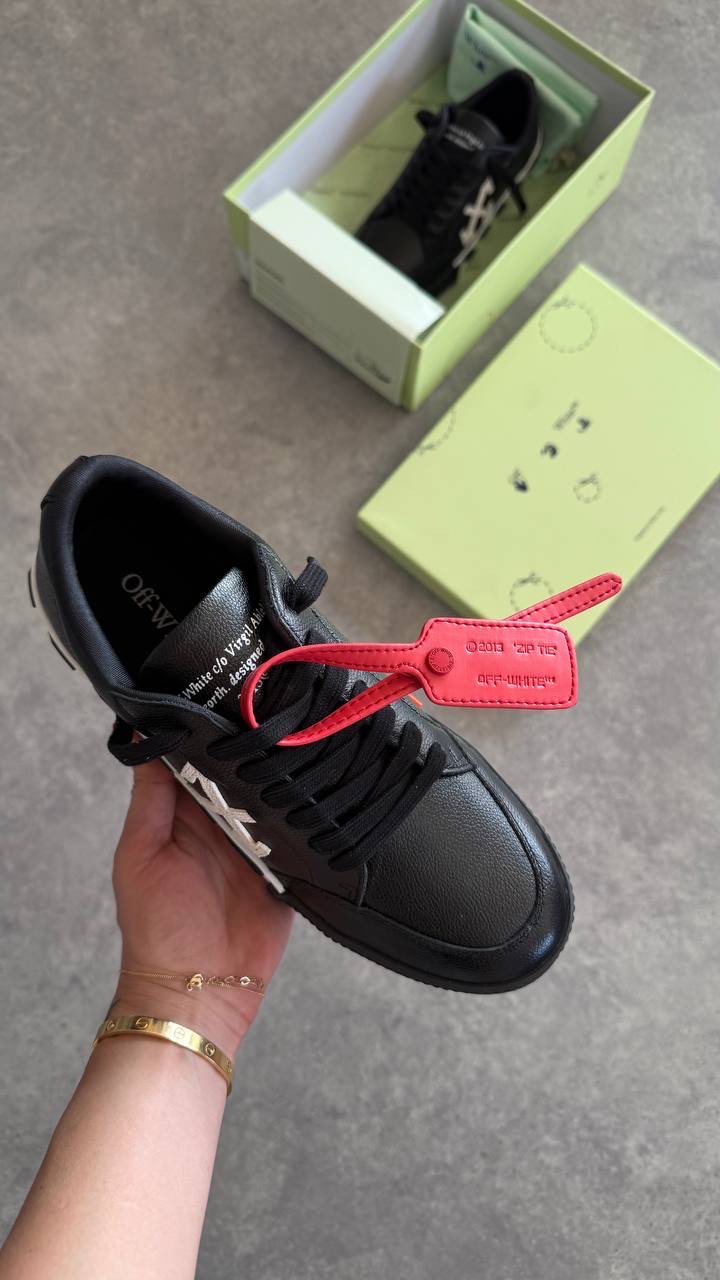 Off White