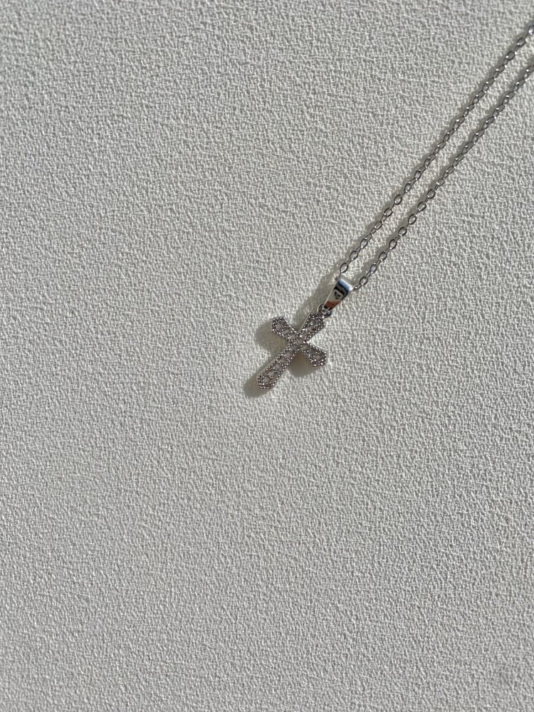 Minimalist Taşlı Haç Gümüş Çelik Kolye