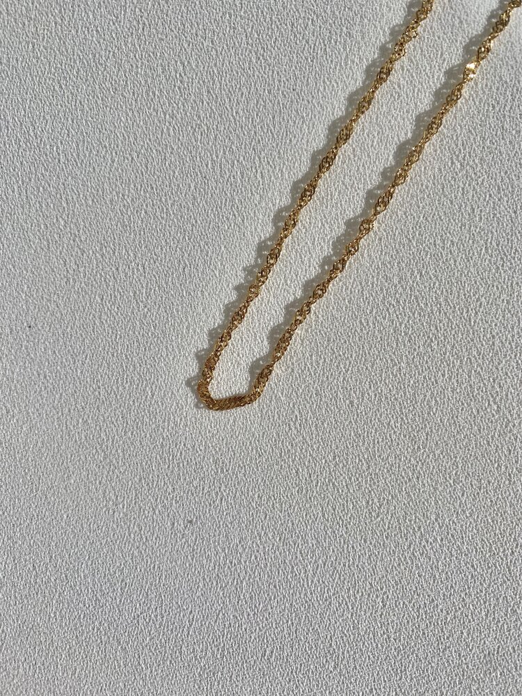Kıvrımlı Zincir Gold Çelik Kolye