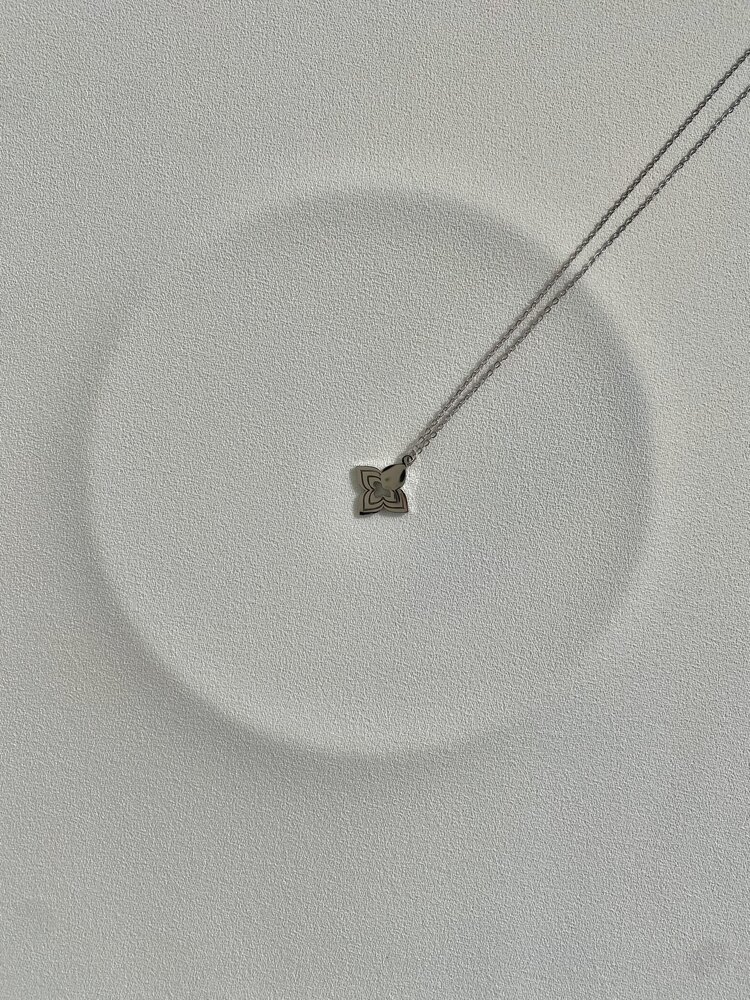 Van Cleef Kolye Gümüş Çelik Kolye 