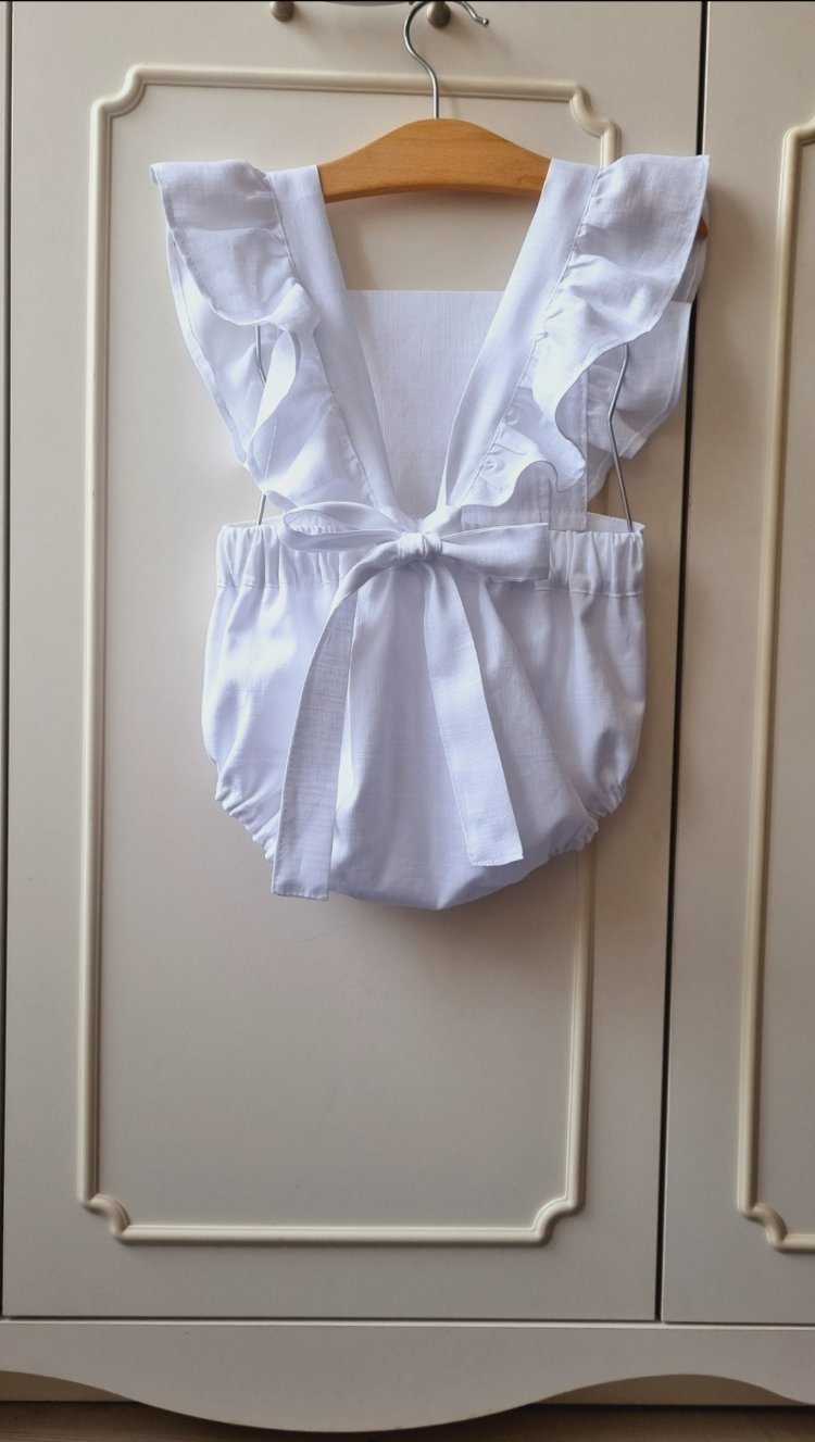 Beyaz Chic keten romper