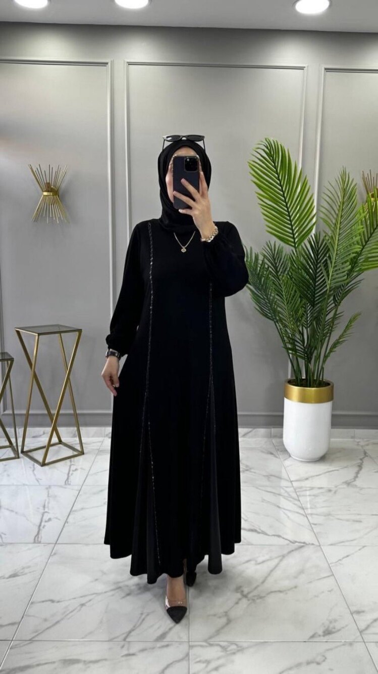 Nur Elbise