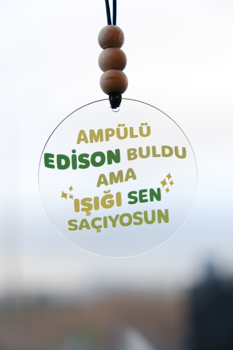 Balkhoon Ampülü Edison Buldu Ama Işığı Sen Saçıyosun Dikiz Aynası Süsü Araba Süsü
