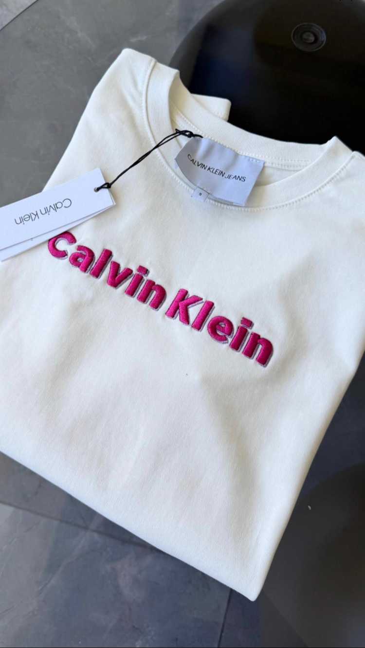CK Pembe Nakışlı Tshirt