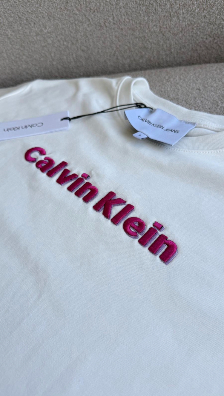 CK Pembe Nakışlı Tshirt